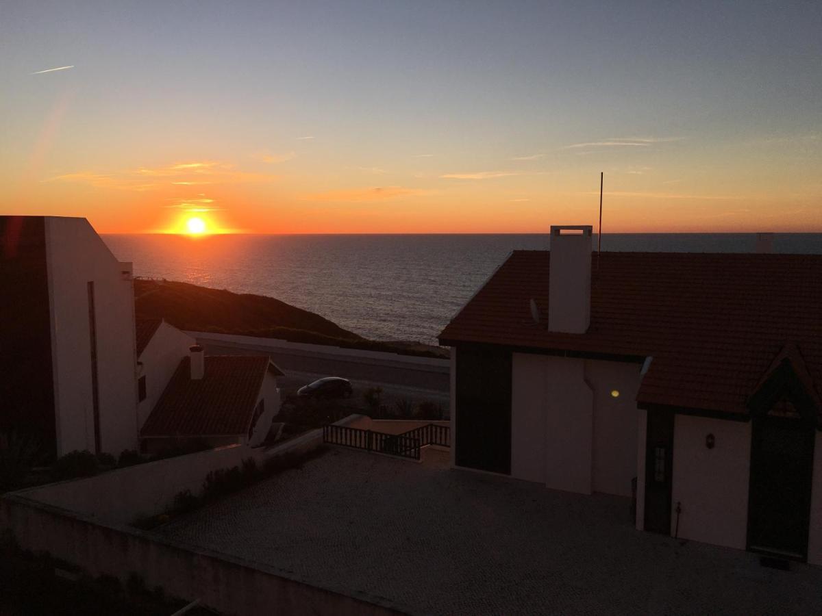 Starfish Beach House São Pedro de Muel Buitenkant foto